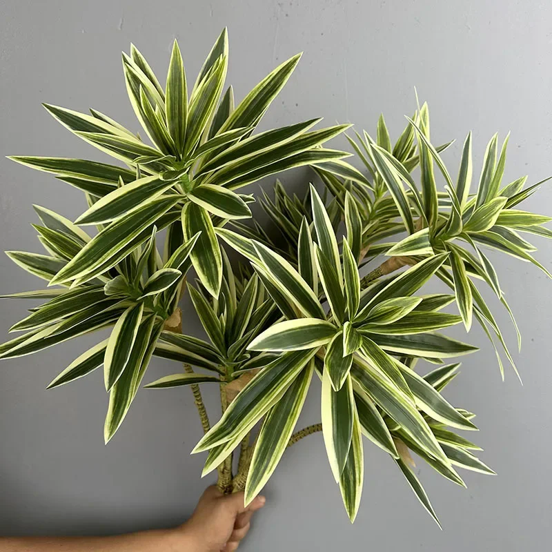 Sztuczne rośliny zielone Tropi – Snake Plant recenzja i cena